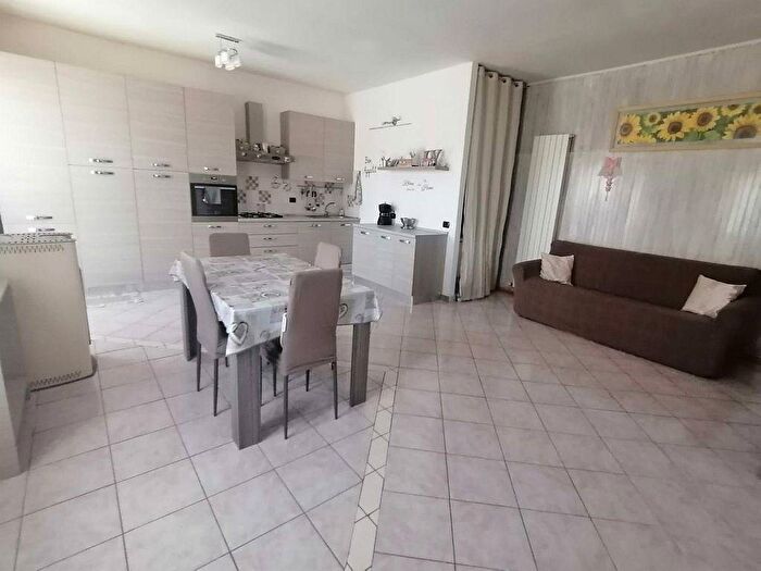 Appartamento quadrilocale in affitto in Strada Gesso, Cocconato