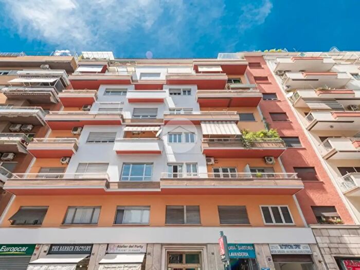 Appartamento bilocale in vendita in Via Cipro, Roma