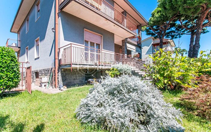 Casa quadrilocale in vendita in Olgiate Olona