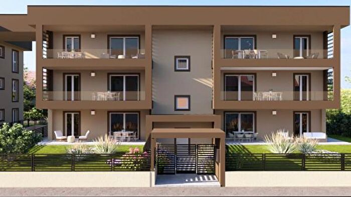 Appartamento trilocale in vendita in Via Dosso Pagano, Romano Di Lombardia