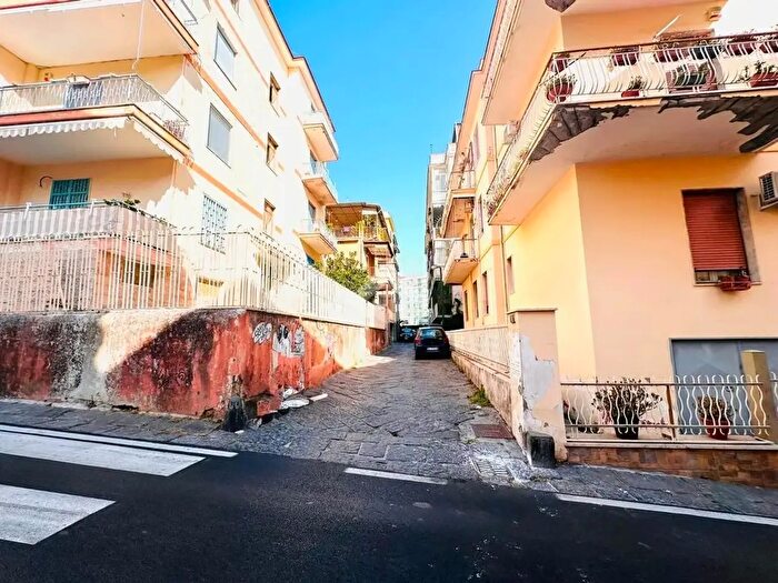 Appartamento bilocale in vendita in Via Cimaglia, Torre Del Greco