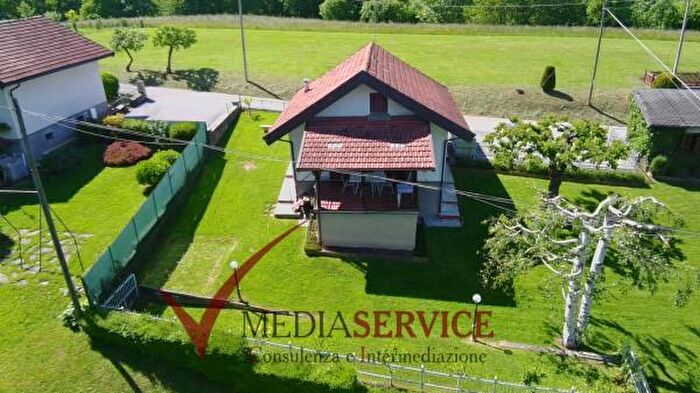 Casa trilocale in vendita in Via Maggiori, Bernezzo