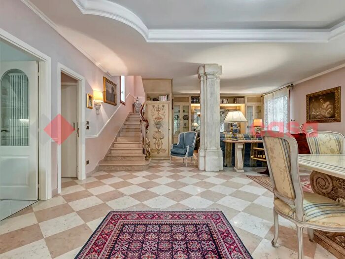 Casa con 5 locali in vendita in Via Carlo Iussi a, San Lazzaro Di Savena