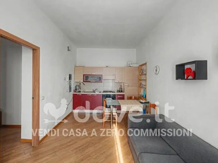 Appartamento bilocale in vendita in Via IV Novembre, Gavirate