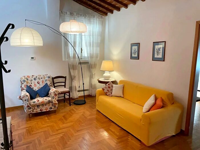 Appartamento bilocale in affitto in Piazza Tasso, Firenze