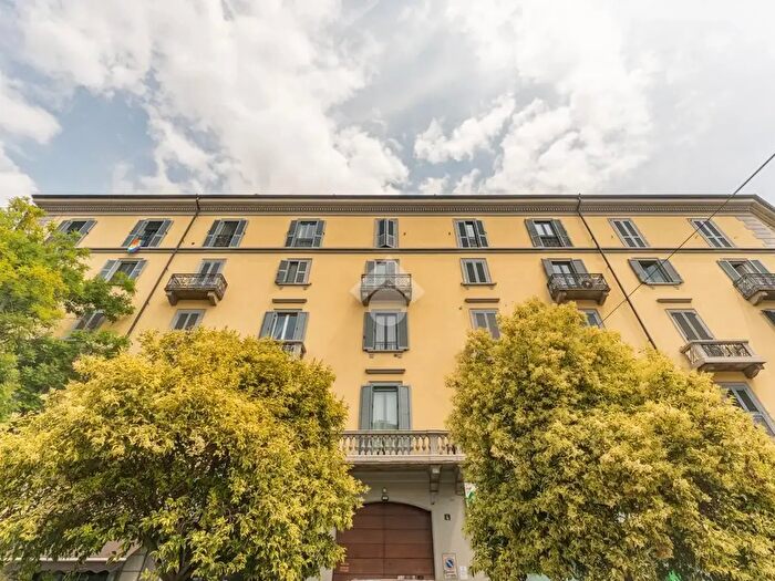 Appartamento bilocale in affitto in PZa Antonio Baiamonti, Milano