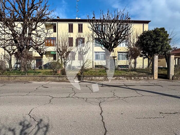 Appartamento con 6 locali in vendita in della Repubblica, Cavriago