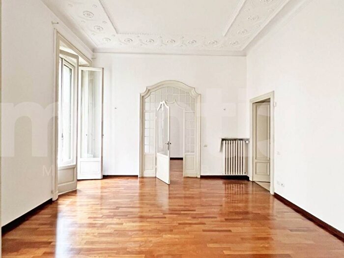Appartamento con 5 locali in affitto in Via Lorenzo Mascheroni, Pagano, Milano