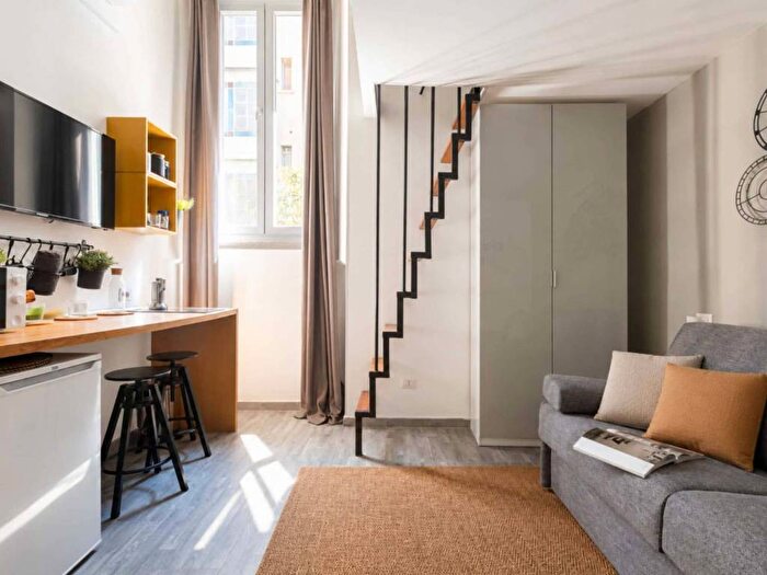 Appartamento monolocale in affitto in Viale Gian Galeazzo, Ticinese, Milano