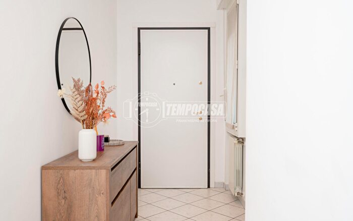 Appartamento trilocale in vendita in Via Pioppa, Sassuolo