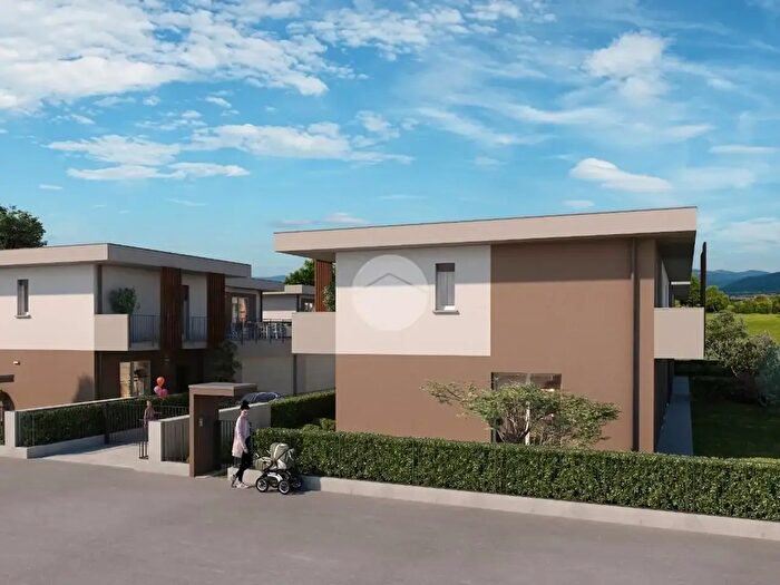 Appartamento quadrilocale in vendita in Via Campo, Iseo