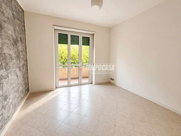 Appartamento trilocale in vendita in Corso Peschiera, Torino