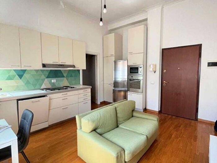 Appartamento bilocale in affitto in via Belinzaghi, Farini, Milano