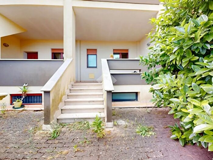 Casa quadrilocale in vendita in Viale Francia, Francavilla Fontana