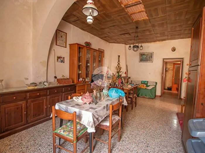 Appartamento quadrilocale in vendita in Via Cavour, Magliano Sabina