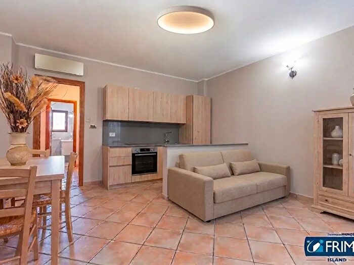 Appartamento trilocale in vendita in Via Amilcare Ponchielli b, Olbia