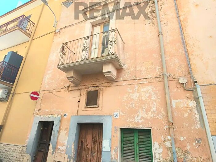 Casa trilocale in vendita in Via Ugo Foscolo, Bari