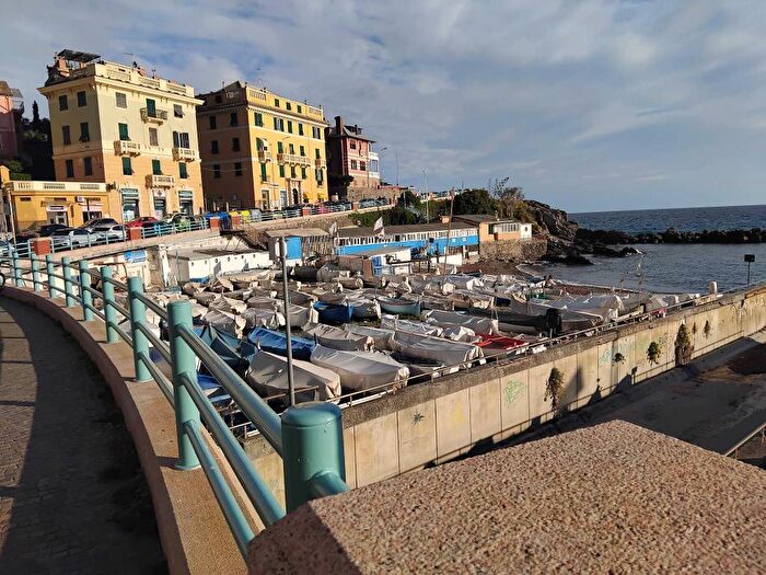 Appartamento bilocale in affitto in Via Oliveto, Quarto, Genova