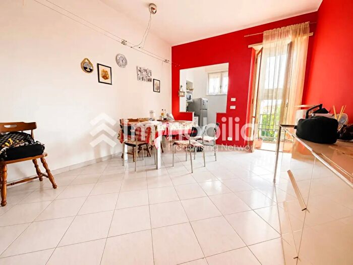 Appartamento bilocale in vendita in Via Riva del Garda, Torino