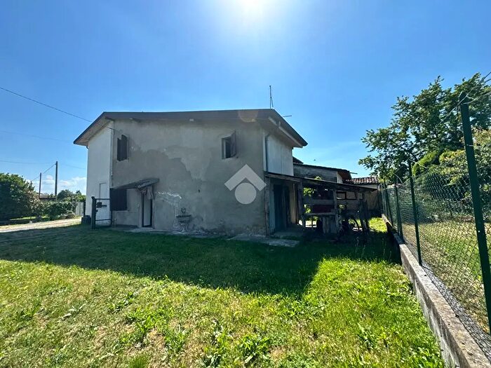 Casa trilocale in vendita in Via Bardiana, Noceto