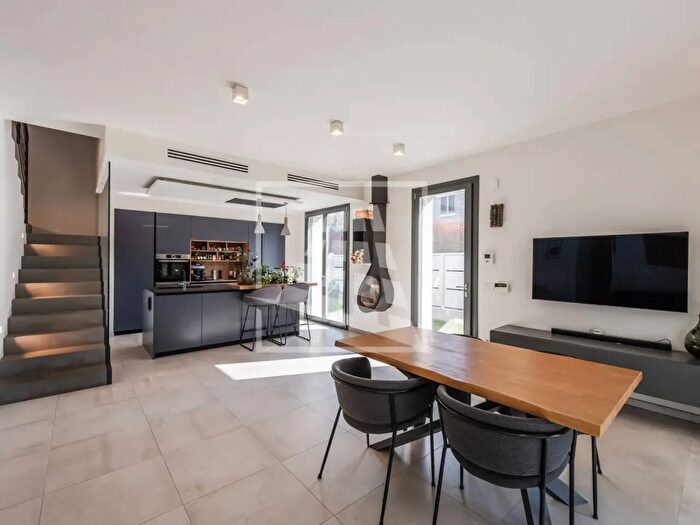 Casa quadrilocale in vendita in Via Giovanni Manenti, Reggio Emilia