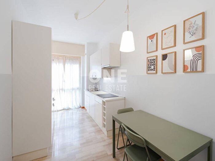 Appartamento bilocale in affitto in Via Antonio Vallisneri, Città Studi, Milano