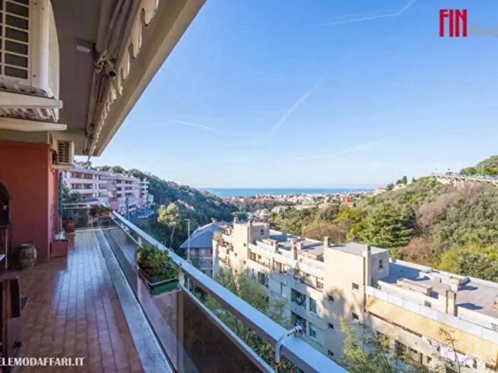 Appartamento con 5 locali in vendita in Shelley, Genova