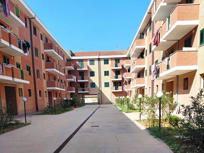 Appartamento quadrilocale in affitto in Viale delle Acacie, Pinetamare, Castel Volturno