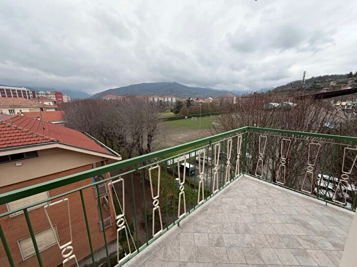 Appartamento trilocale in affitto in Viale Piazza dArmi, Pinerolo