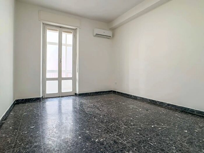 Appartamento trilocale in affitto in Via Forlanini, Cagliari