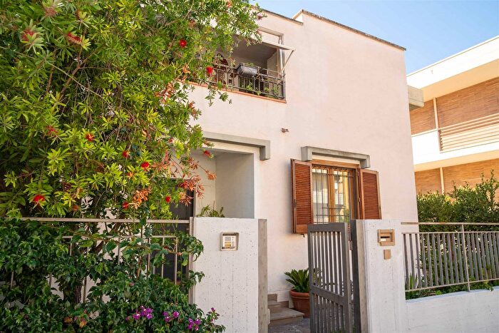 Casa con 8 locali in vendita in Grosseto