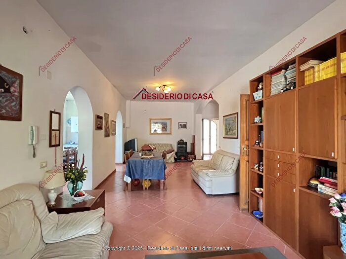 Appartamento con 6 locali in vendita in Via Aquino Molara Palermo Pa Italia, Palermo