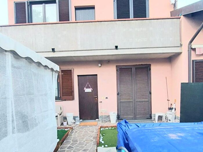 Appartamento trilocale in affitto in Via della Valle, Manera, Lomazzo