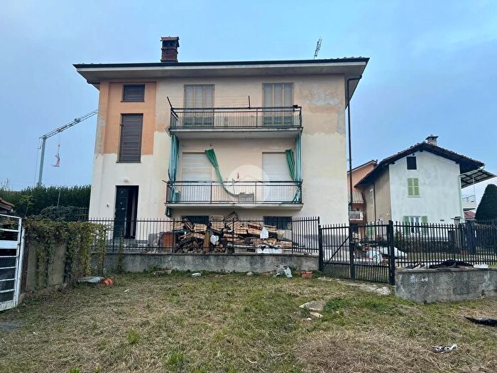 Case in Vendita e in Affitto - 2