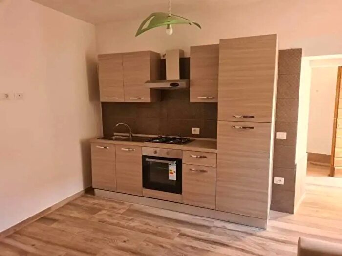 Appartamento trilocale in affitto in Azzano, Spoleto