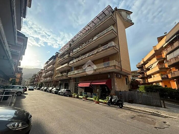 Appartamento quadrilocale in vendita in Via Abate Aligerno, Cassino