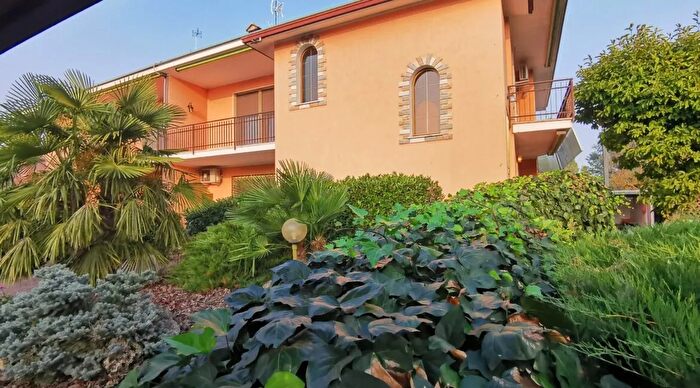 Casa quadrilocale in vendita in Cremosano Cremona Lombardia Italia, Cremosano