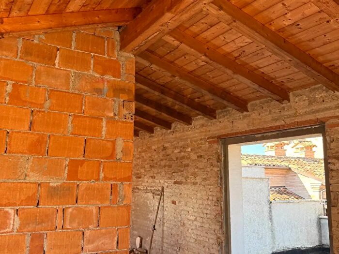 Appartamento con 6 locali in vendita in Via Piave, Santa Maria Nuova