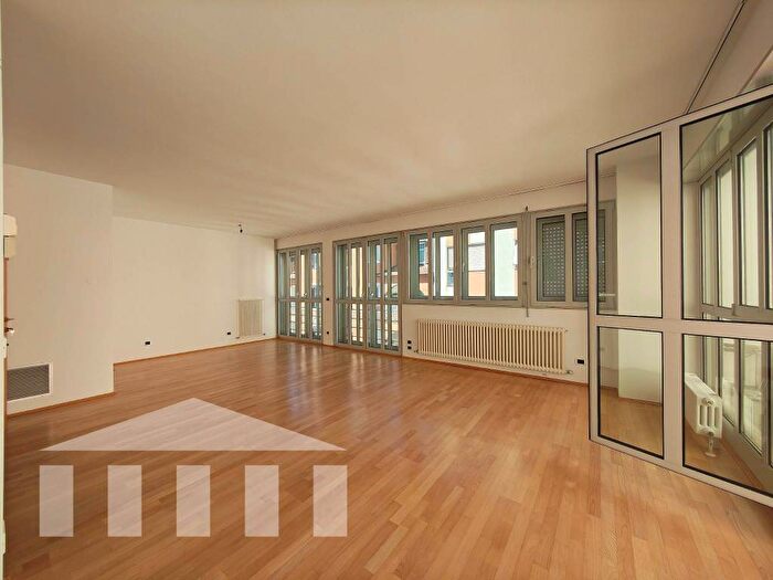 Appartamento con 5 locali in affitto in Via Leonardo Da Vinci Bolzano BZ Italia, Centro, Bolzano