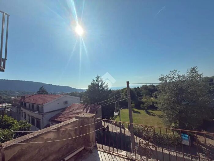 Casa quadrilocale in vendita in Via Gennaro Maresca, Piano Di Sorrento