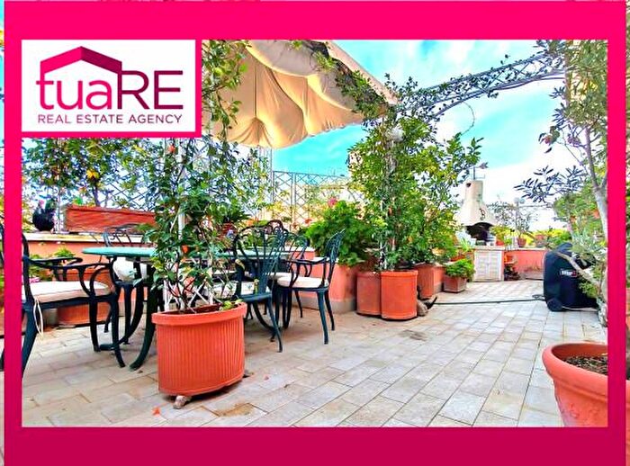 Appartamento con 6 locali in vendita in Via di Villa San Filippo, Roma