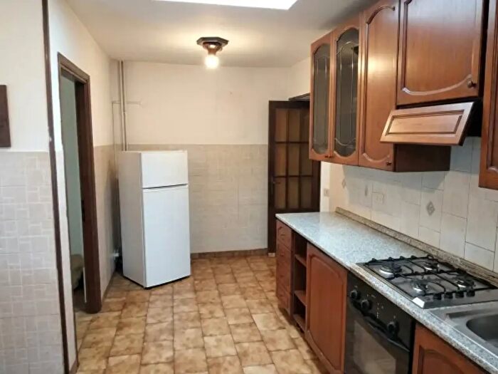 Appartamento quadrilocale in vendita in Via Giacomo Leopardi, Chivasso
