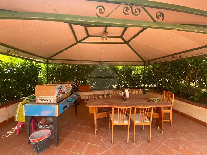 Casa con 7 locali in vendita in PorzionediBi, Minturno