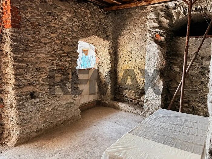 Appartamento trilocale in vendita in Massa