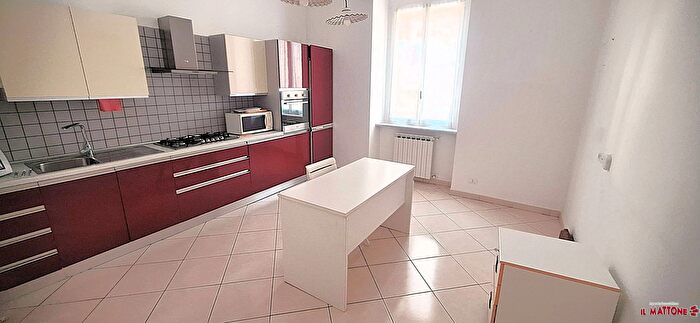 Appartamento con 6 locali in vendita in Via Enrico Cravero, Genova