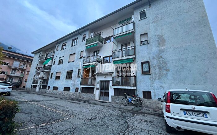 Appartamento quadrilocale in vendita in Via Buthier, Aosta