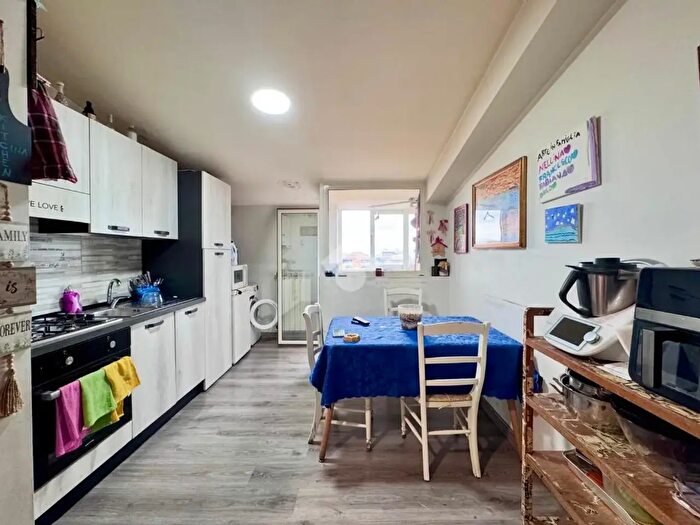 Appartamento trilocale in vendita in Via Fratelli Bandiera, Rende