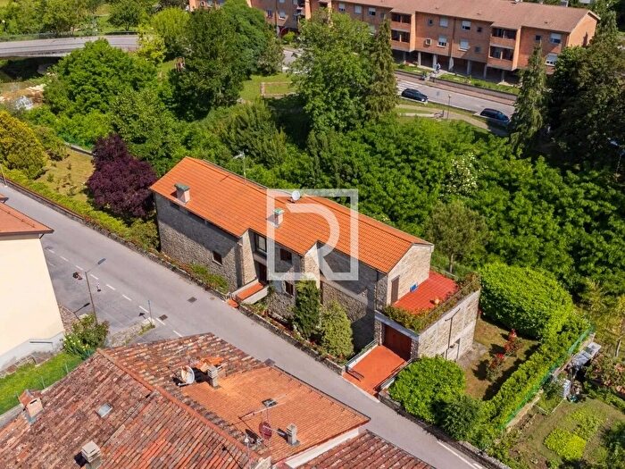 Casa con 10 locali in vendita in Via Verdi Bagno di Romagna, Bagno Di Romagna