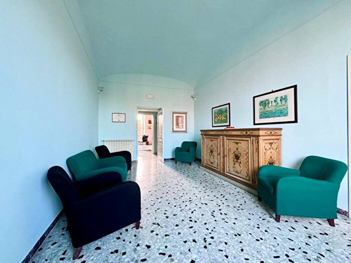 Appartamento con 5 locali in affitto in Piazza Giuseppe Mazzini, Centro, Nettuno