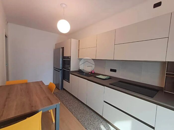 Appartamento trilocale in affitto in Via Cavour, San Giuliano Milanese